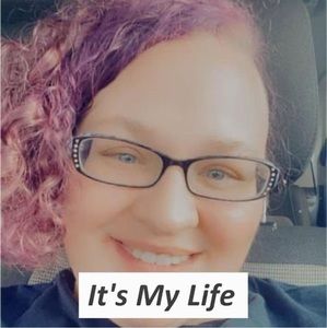 Meet your Posher, Stacy